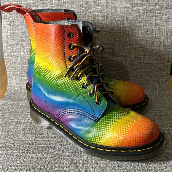 Dr. Martens Rainbow Pascal Pride Doc Martens - Picture 3 of 12